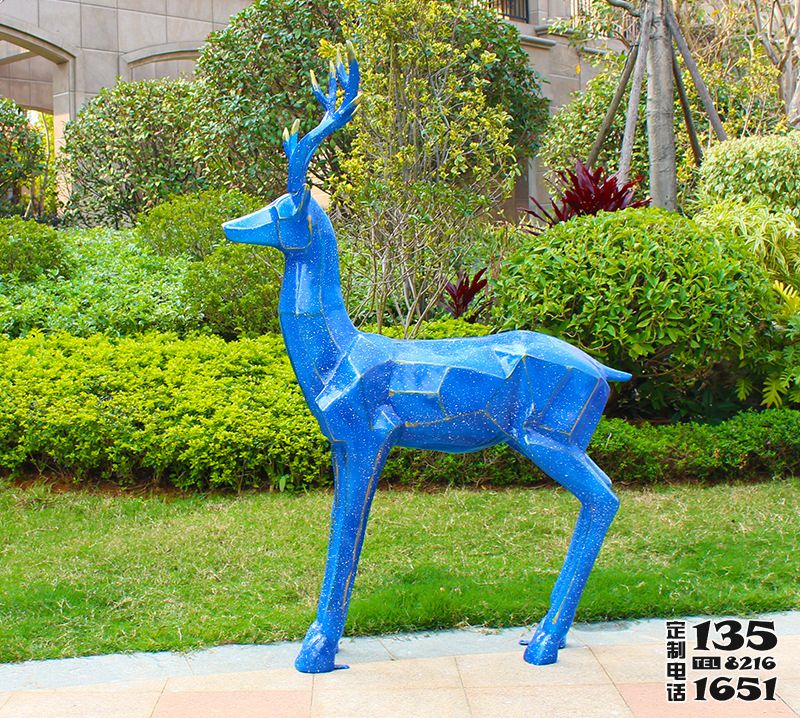 公園別墅小區(qū)玻璃鋼彩繪幾何創(chuàng)意藍(lán)色梅花鹿雕塑